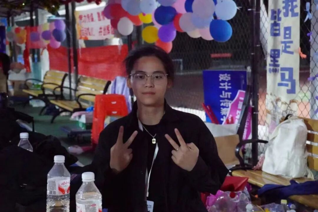2210bd4b8e650f8e8b1add3b73a06170.jpg